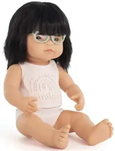 Miniland lėlė mergaitė su akinukais (azijietė, 38 cm.)