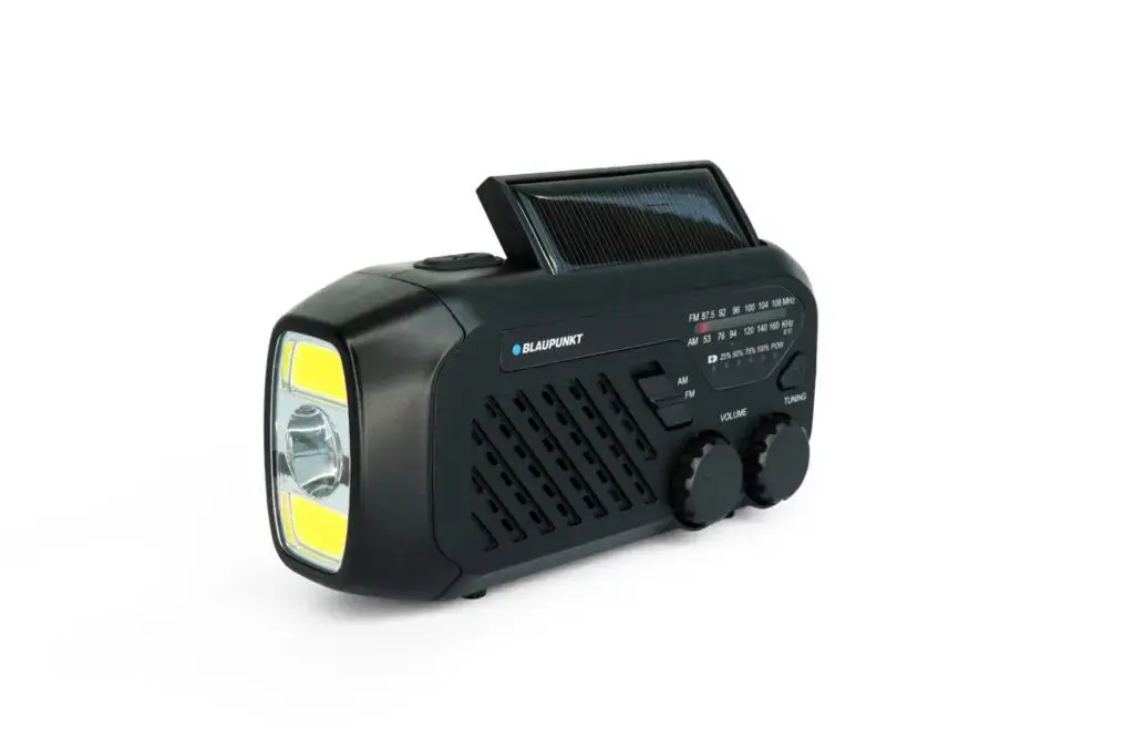 Blaupunkt ER10 portable radio with torch