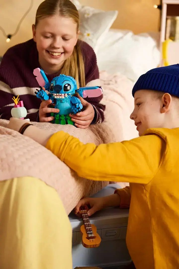 LEGO DISNEY 43296 Stitch and Scrump