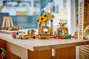 LEGO CITY 60496 Pizza Delivery Experience with Vehicles