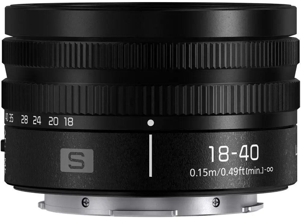 Panasonic Lumix S 18-40mm f/4.5-6.3 lens