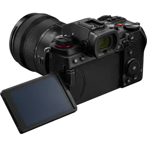 "Panasonic Lumix DC-S5" + LUMIX S 20-60mm F3.5-5.6 (S-R2060)(DC-S5KE)(Juoda)