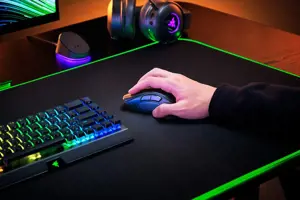"Razer Naga V2 Pro" žaidimų pelė, RGB LED apšvietimas, 2,4 GHz, "Bluetooth", belaidė, juoda