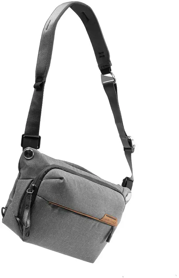 "Peak Design Everyday Sling V2 3L", pelenų spalvos