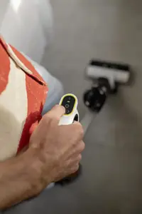 Vacuum Cleaner KARCHER Three-in-one floor cleaner FCV 3 Upright/Wet/dry/Cordless White Weight 3.8 kg 1.056-122.0