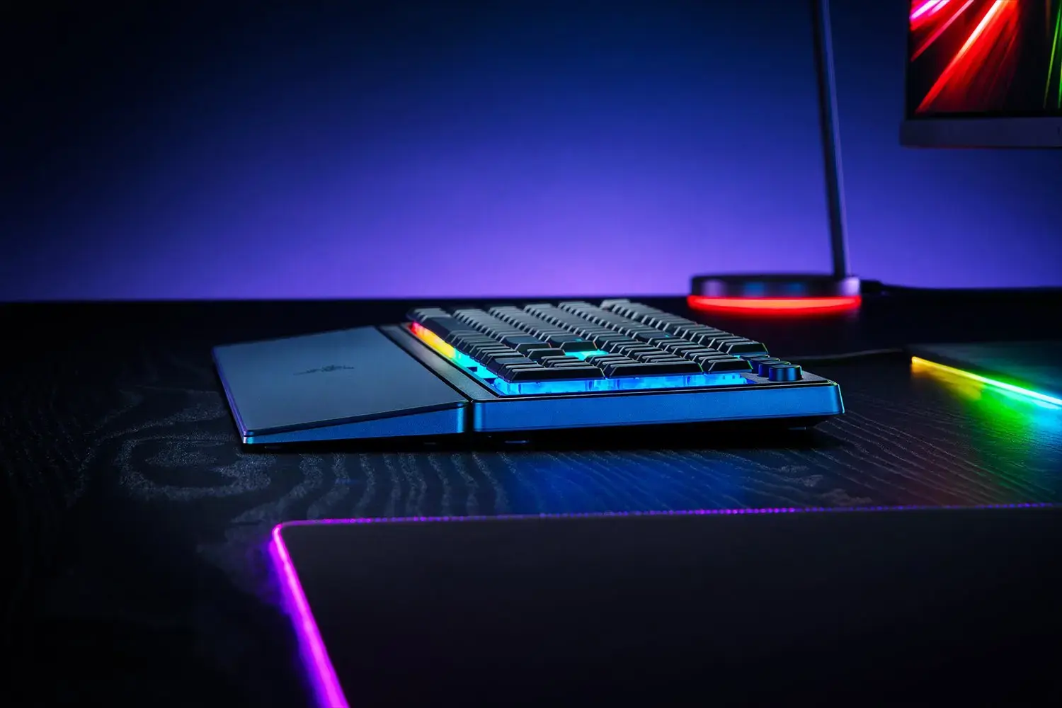 "Razer" žaidimų klaviatūra "Ornata V3" su RGB LED apšvietimu, NORD, laidinė, juoda, "Razer Mecha-Membrane", skaitmeninė klaviatūra