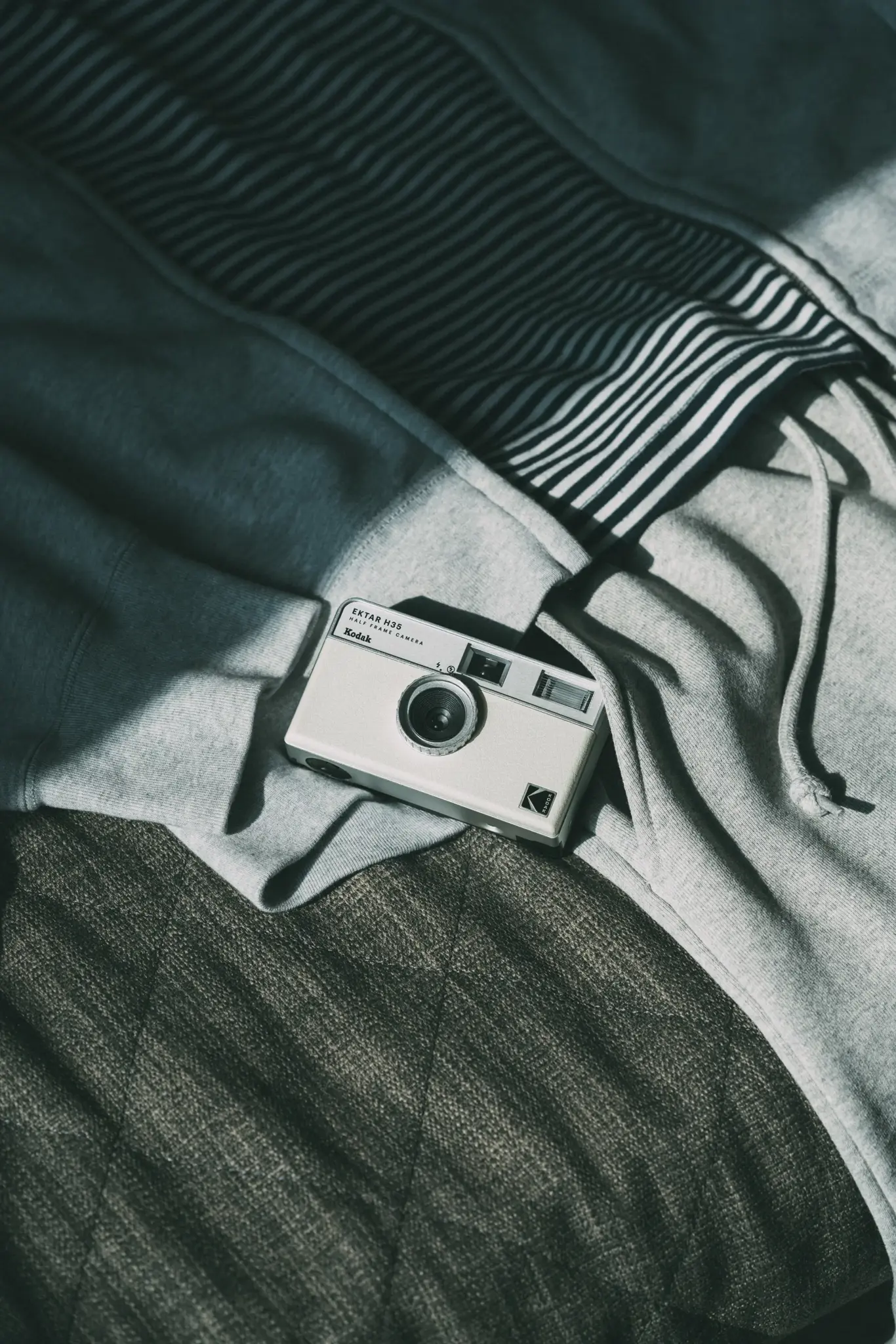 Kodak Half Frame Film Camera EKTAR H35 White