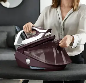 Drabužių garintuvas Tefal GV9721E0