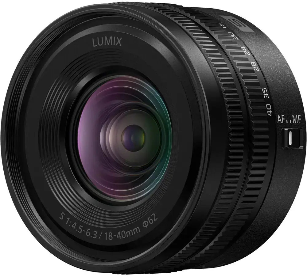 Panasonic Lumix S 18-40mm f/4.5-6.3 lens