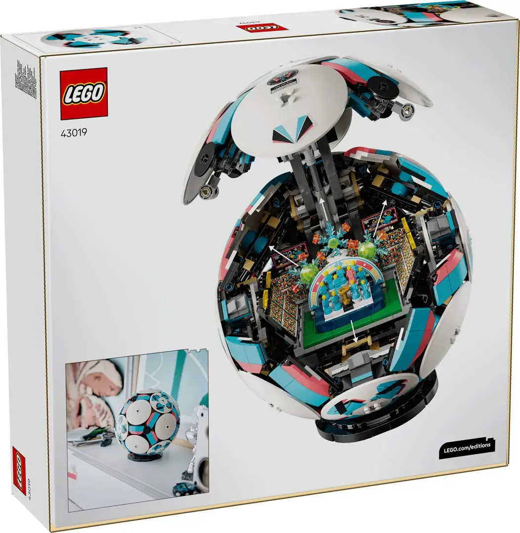 LEGO EDITIONS 43019 Soccer Ball