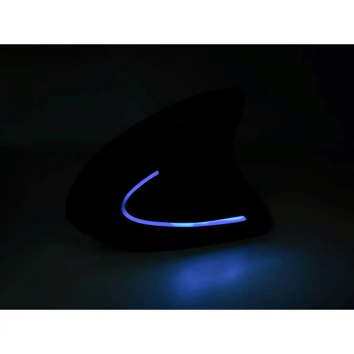 MEDIA-TECH VERTIC MT1122 Speciali vertikali konstrukcija, užtikrinanti patogų ir saugų darbą namų biure