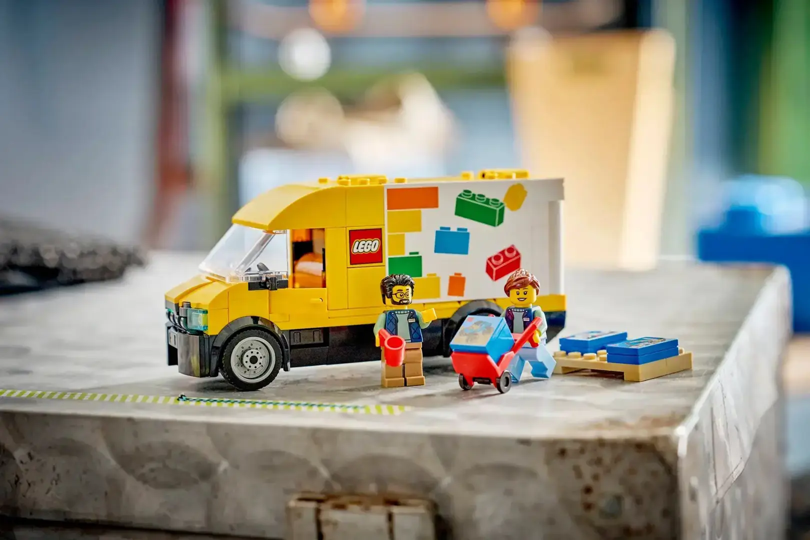 LEGO CITY 60500 The LEGO Van