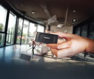 KINGSTON XS1000 2 TB SSD kišeninio dydžio USB 3.2 Gen 2 išorinis kietasis diskas iki 1050 MB/s