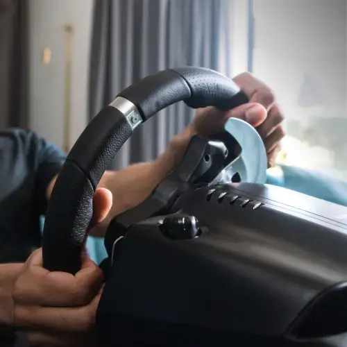LOGITECH G920 "Driving Force" lenktynių ratas