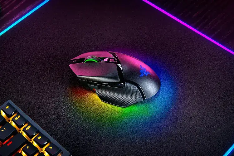 "Razer" žaidimų pelė "Basilisk V3 Pro" optinė pelė, juoda, laidinė