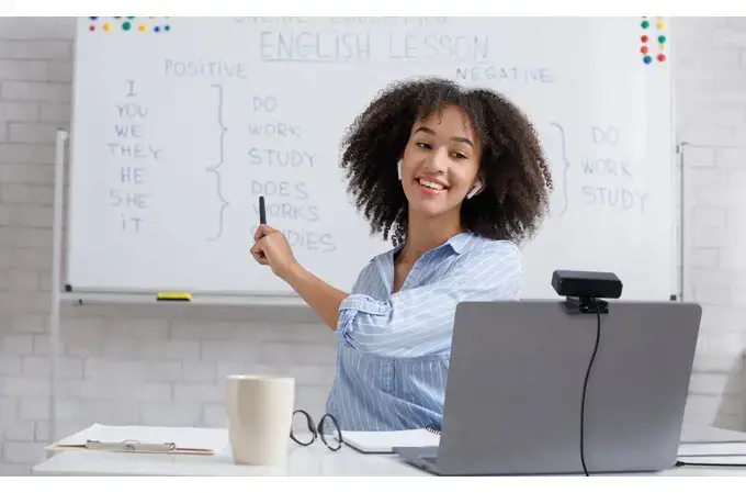 Kensington W2000 1080p automatinio fokusavimo internetinė kamera, 1920 x 1080 taškų, "Full HD", 30 kadrų per sekundę, 2x, apsauginis gaubtas, 75°