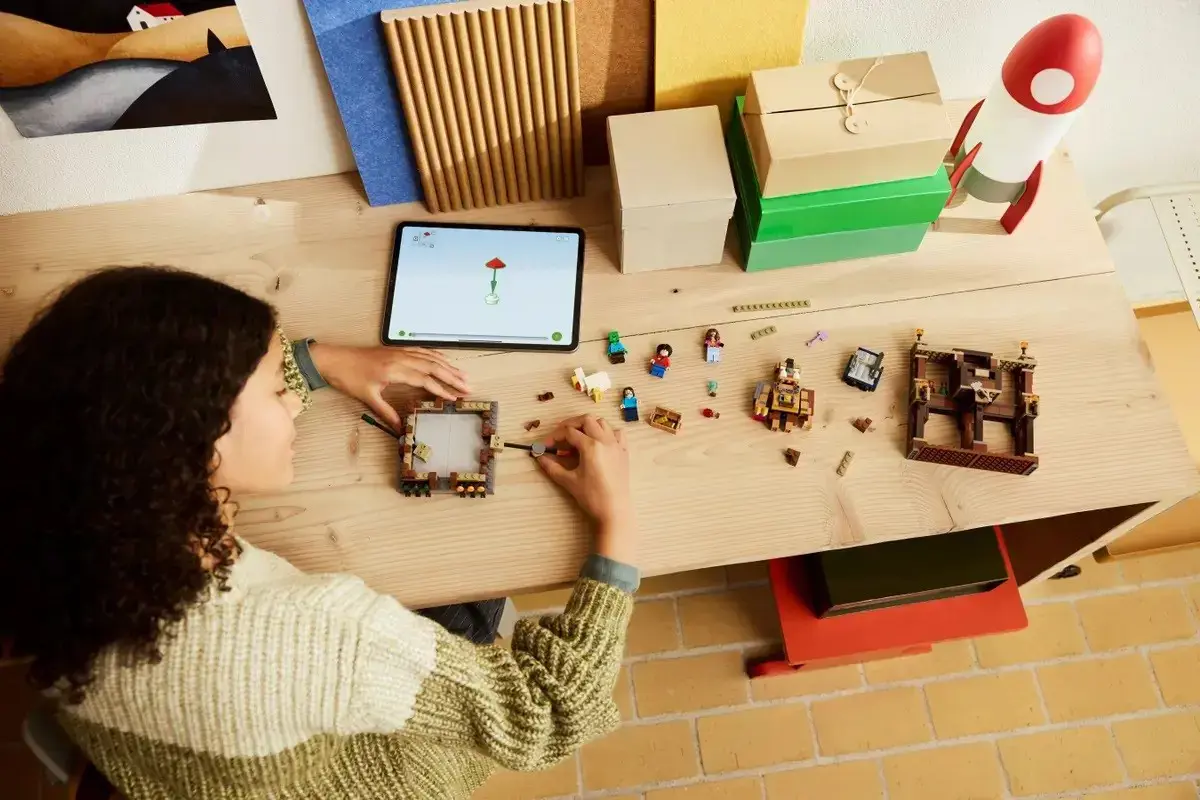 LEGO MINECRAFT 21272 Woodland Mansion Fighting Ring