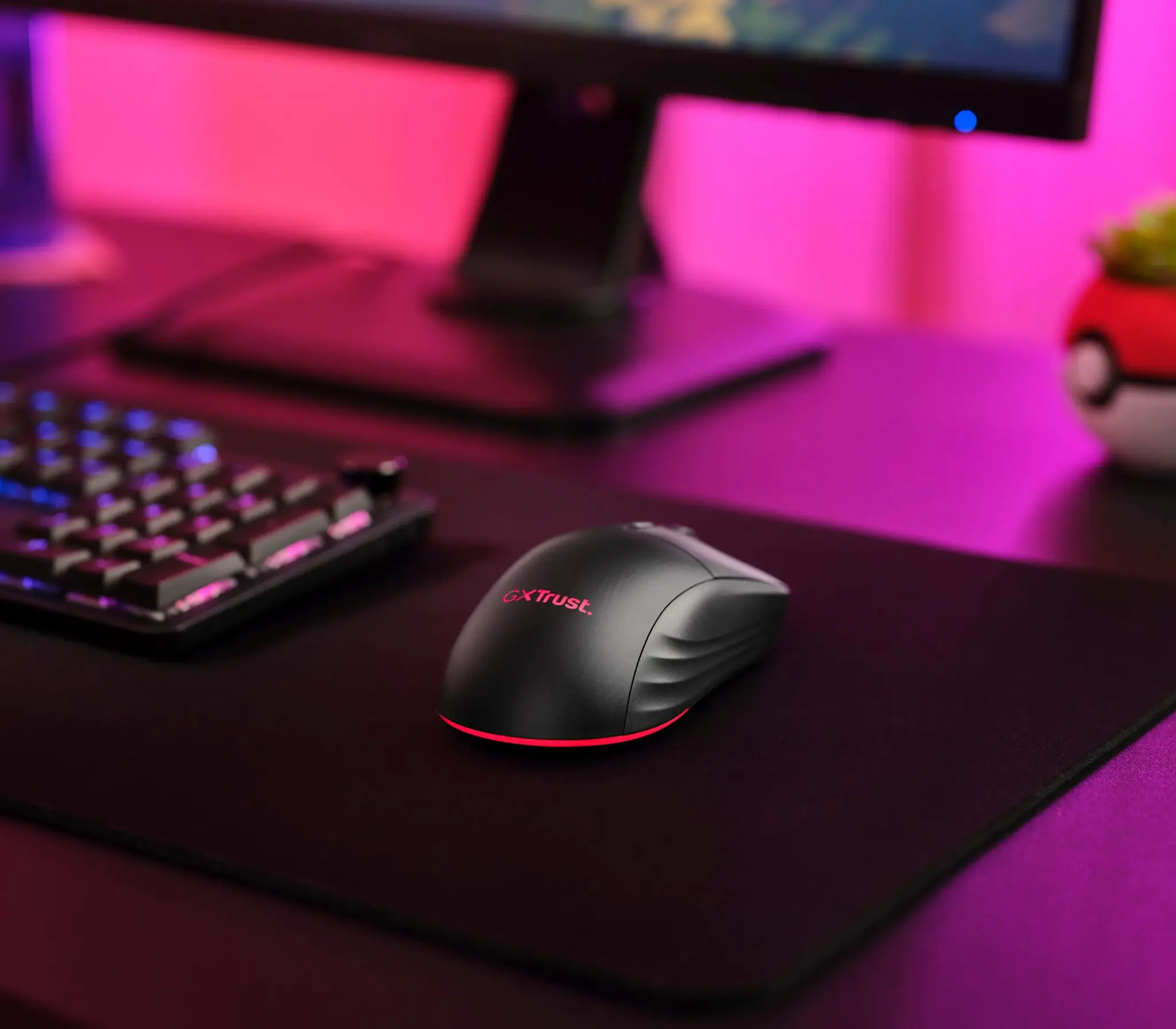 Trust GXT 926 Redex II, Right-hand, Laser, RF Wireless, 10000 DPI, Black