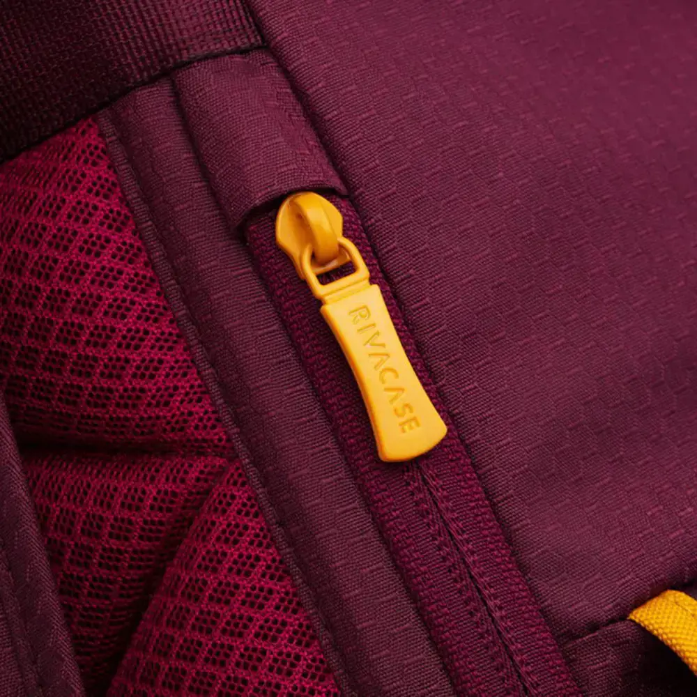 NB KUPRINĖ 30L 17.3"/BURUNDY RED 5361 RIVACASE