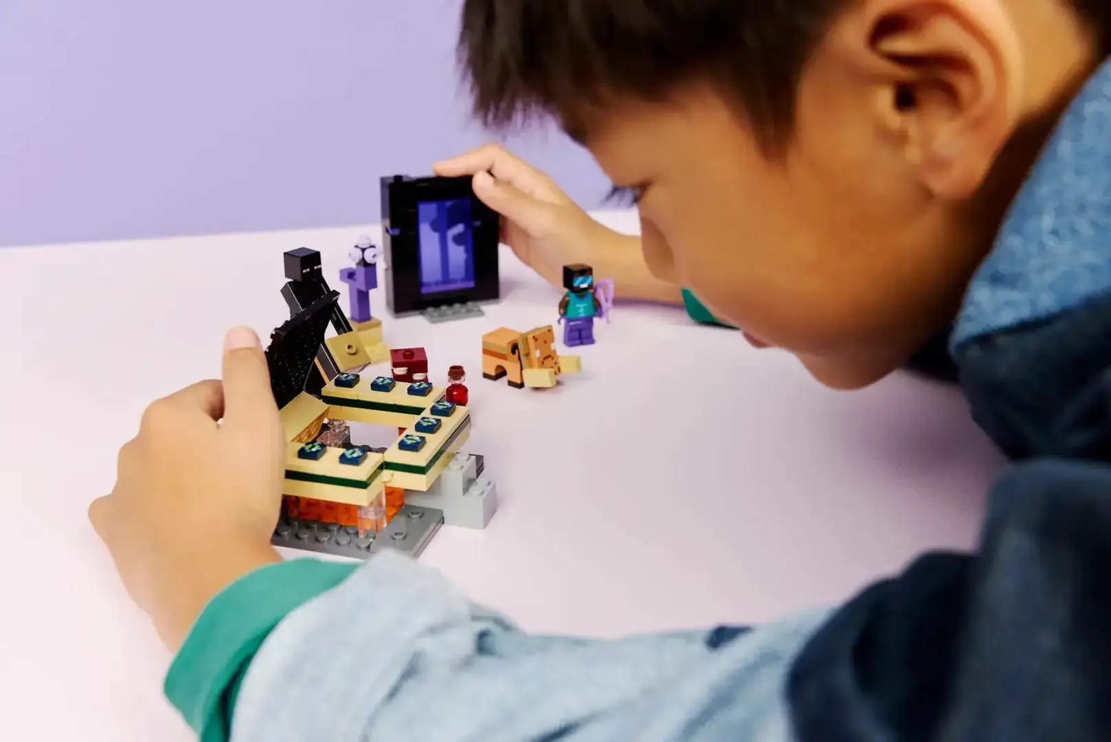 LEGO MINECRAFT 21584 Nether and End Portal Journey