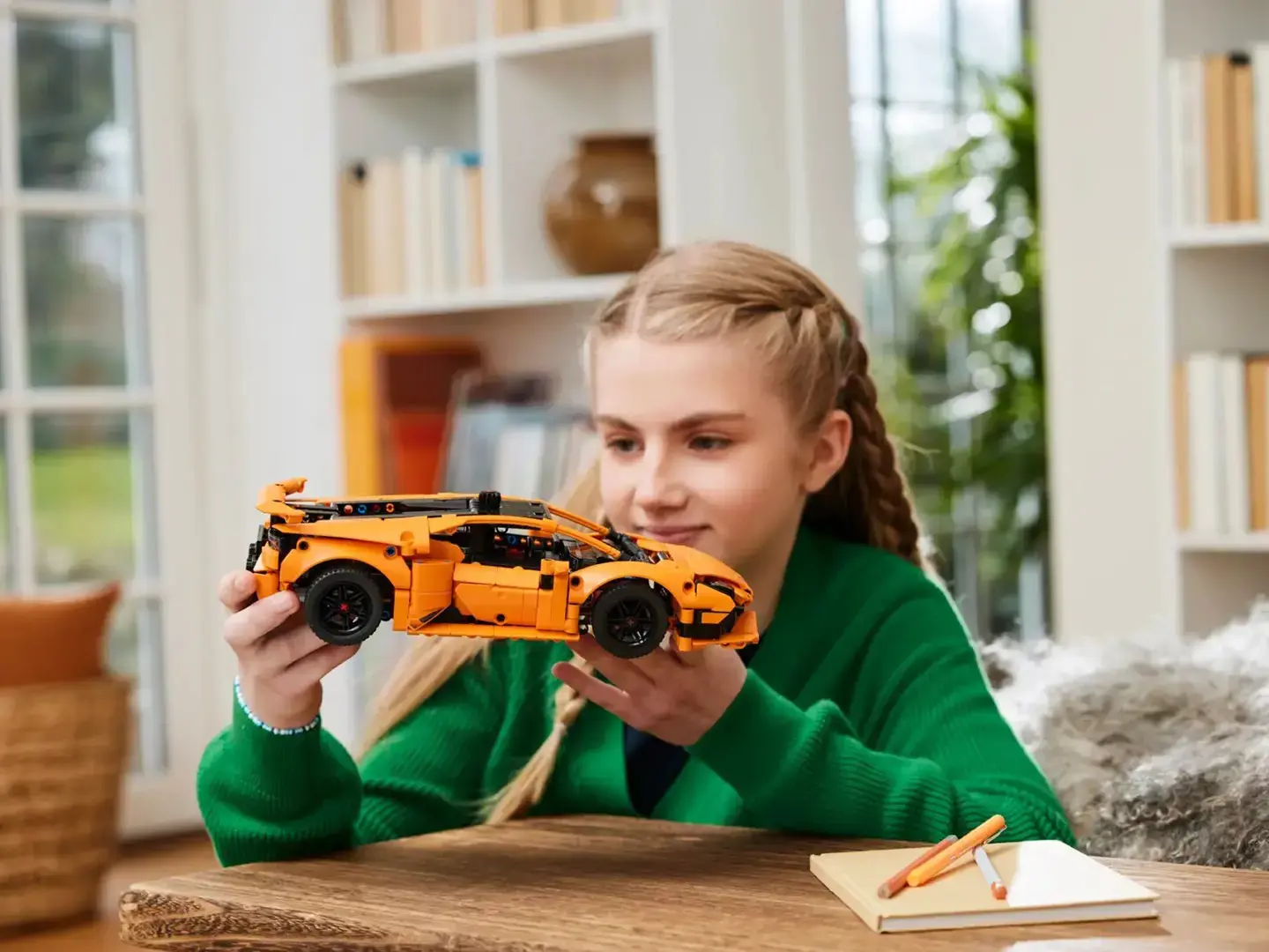 LEGO TECHNIC 42196 Lamborghini Huracán Tecnica Orange