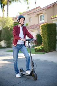 "Ninebot by Segway Kickscooter E2 PRO E", juodas