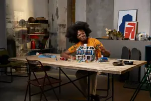 LEGO ICONS 11370 Stranger Things: The Creel House