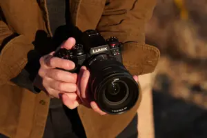 Panasonic Lumix DC-S1 II E + 24-105mm Kit