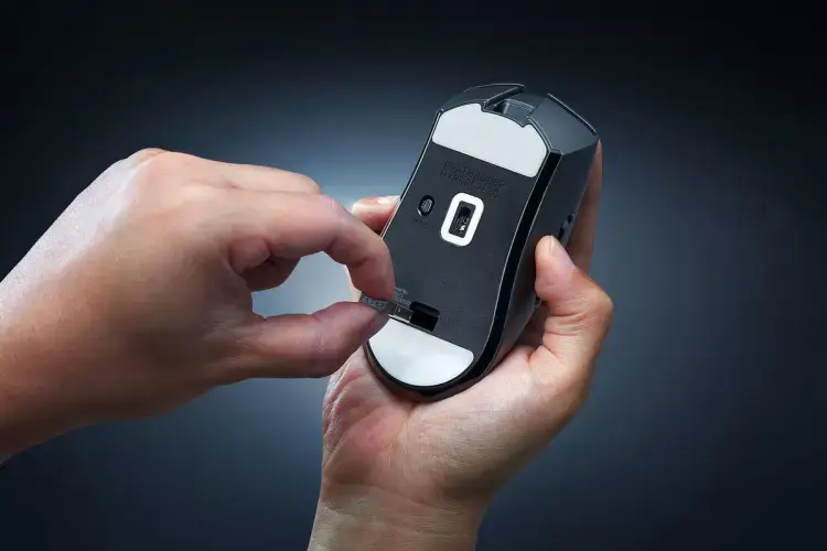 Razer DeathAdder V3 HyperSpeed Belaidė žaidimų pelė RF Wireless + USB-C, 26000 DPI, Juoda