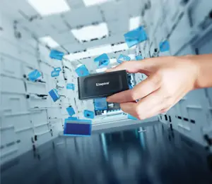 KINGSTON XS1000 2 TB SSD kišeninio dydžio USB 3.2 Gen 2 išorinis kietasis diskas iki 1050 MB/s