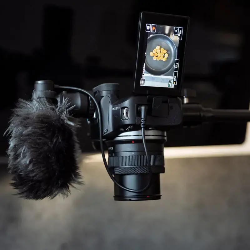 "Canon EOS R50", juoda + RF-S 18-45mm F4.5-6.3 IS STM rinkinys, 24,2 MP, 6000 x 4000 taškų, CMOS, 4K Ultra HD, jutiklinis ekranas, juoda