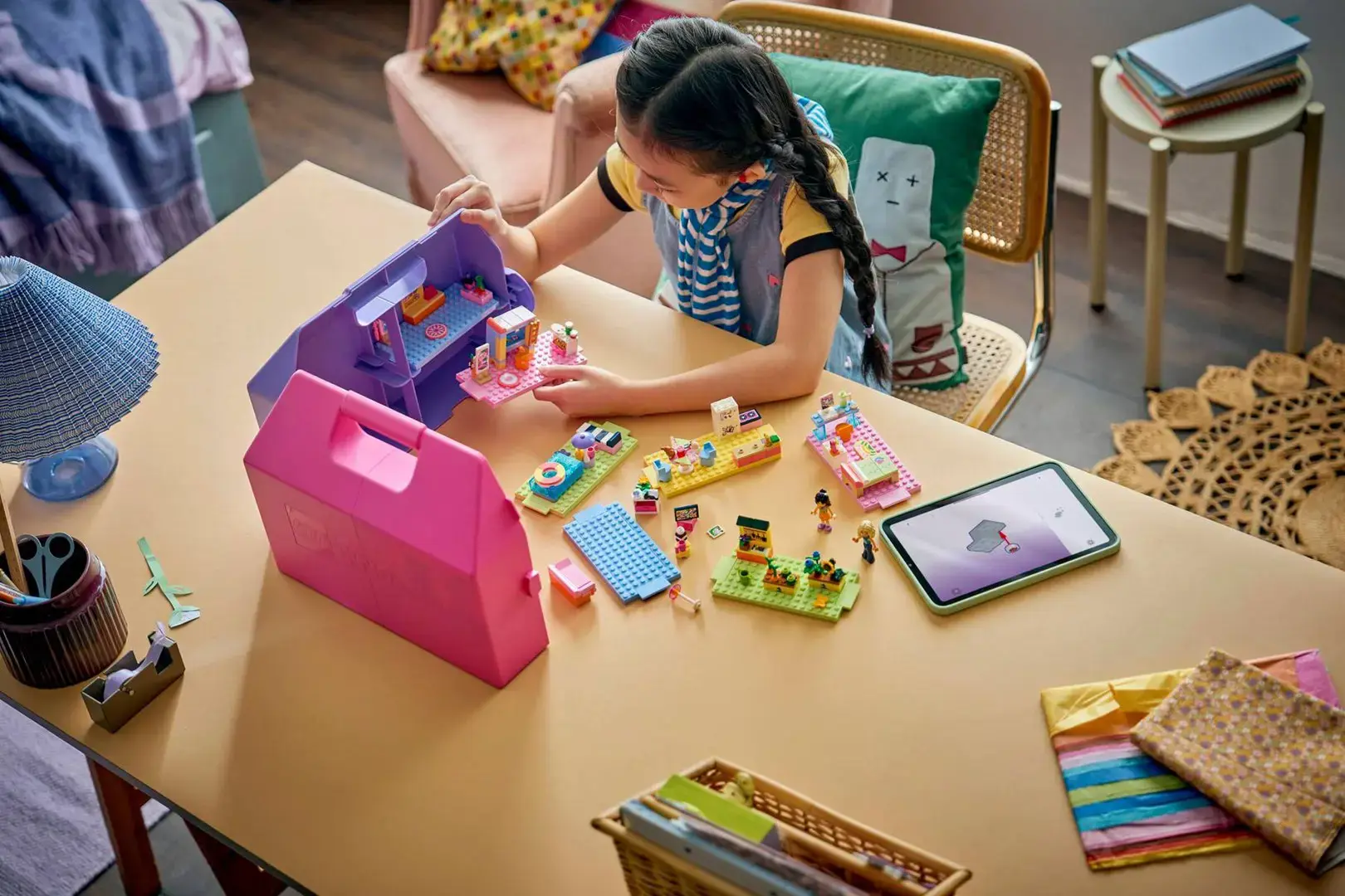 LEGO FRIENDS 42697 Creative Dollhouse Suitcase