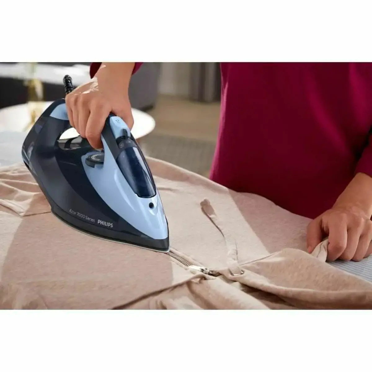 Drabužių garintuvas Philips 8720389015762