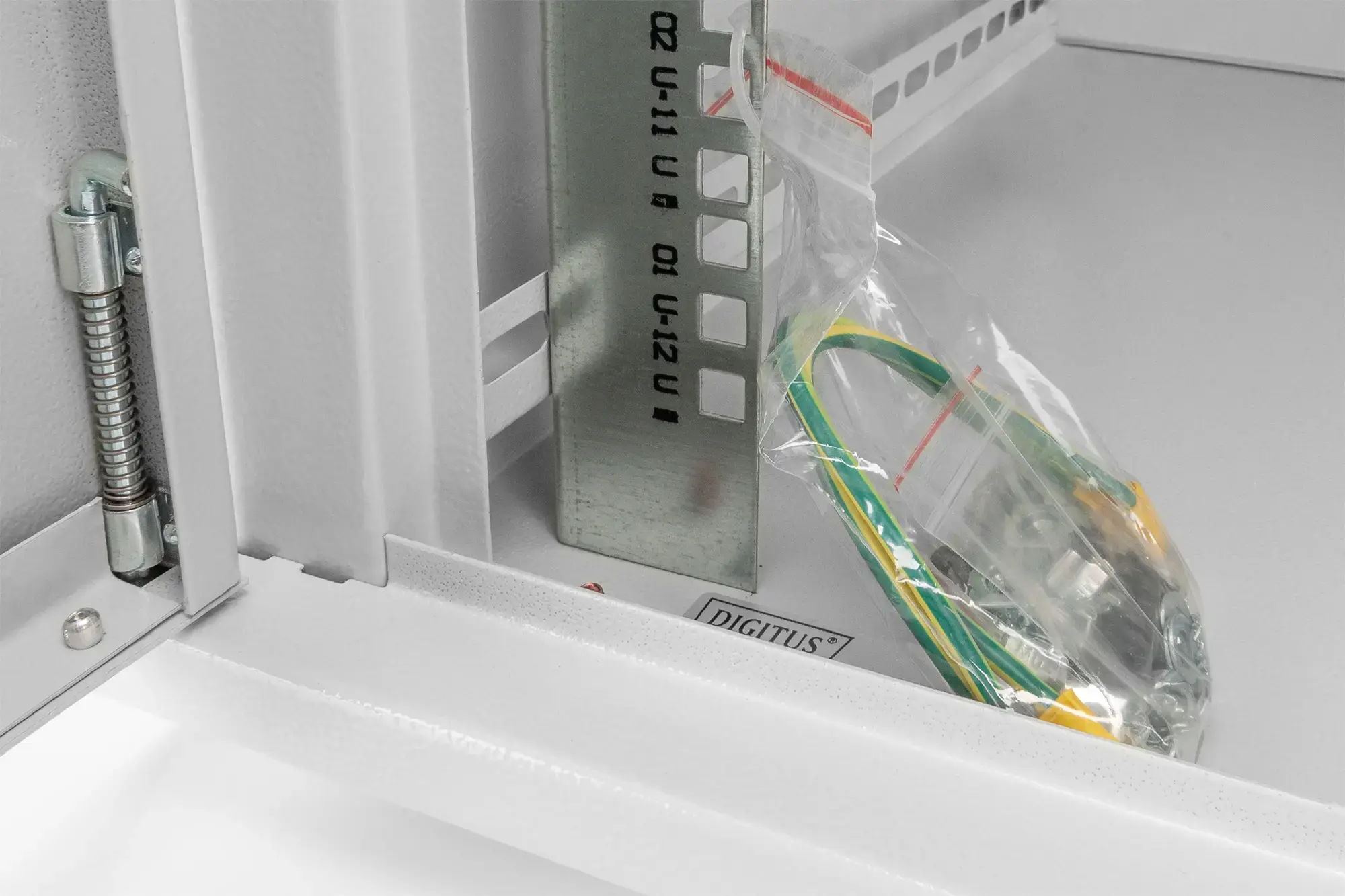 ATX pusiau bokštinė dėžė Digitus Dynamic Basic Grey