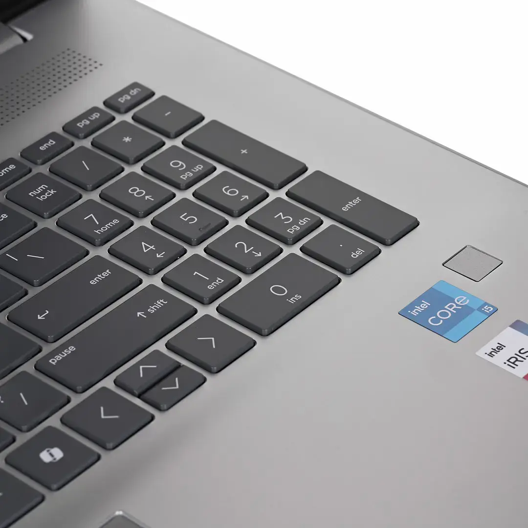 HP 17-CN3068CL i5 1334U 17.3" FHD AG 8GB SSD512 BT BLKB FPR Win11 Silver (REPACK) 2Y New Repack/Repacked