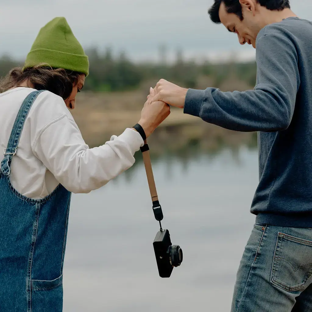"Peak Design" riešo dirželis "Cuff", kojotas