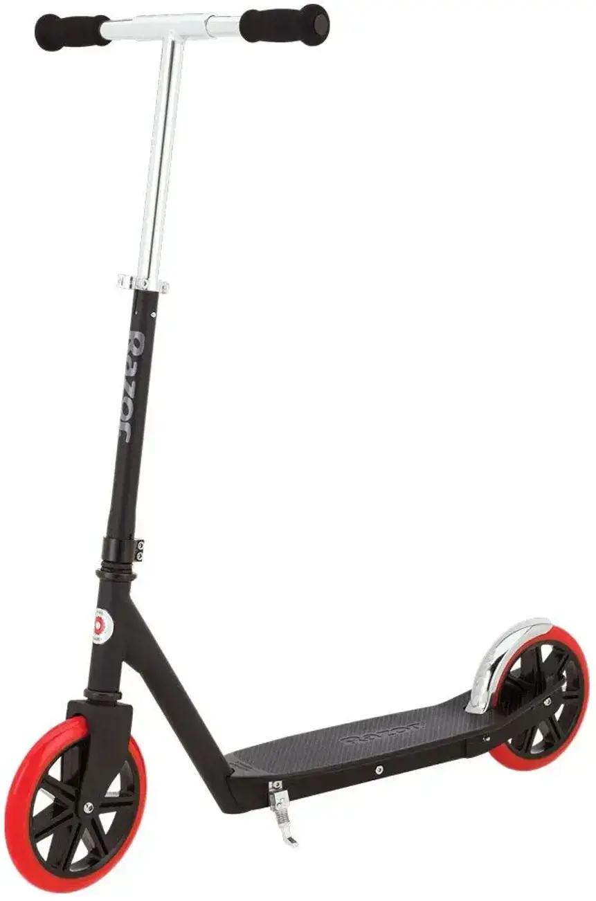 Paspirtukas Razor 13073003, Juoda