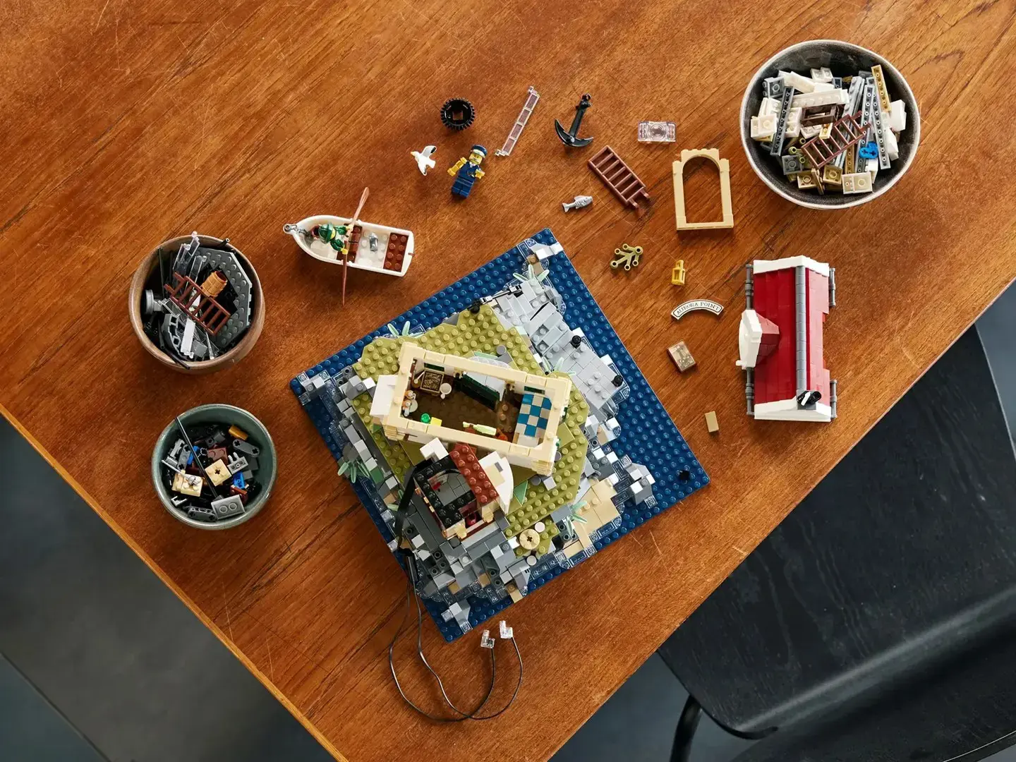 LEGO IDĖJOS 21335 MOTORIZUOTAS ŠVYTURYS