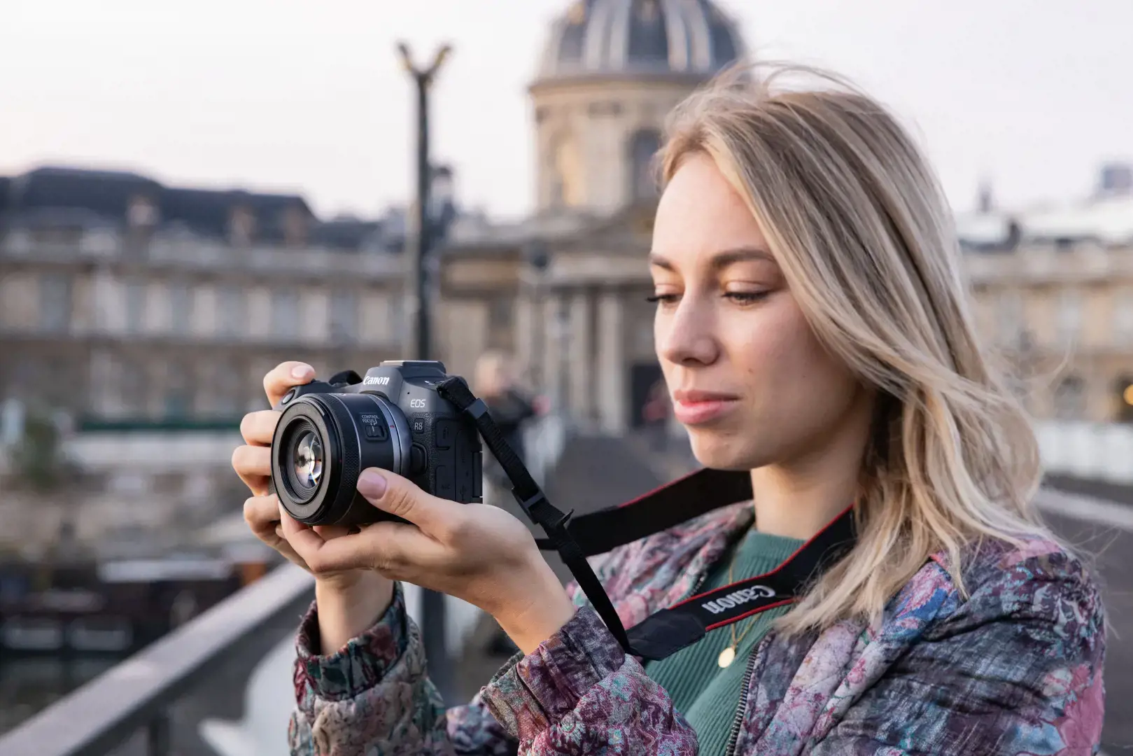 Canon EOS R8 + RF 24-50mm F4.5-6.3 IS STM Kit, 24.2 MP, 6000 x 4000 pixels, CMOS, 4K Ultra HD, Touchscreen, Black