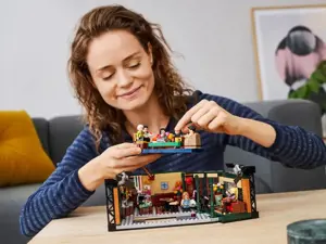 LEGO IDĖJOS 21319 CENTRAL PERK