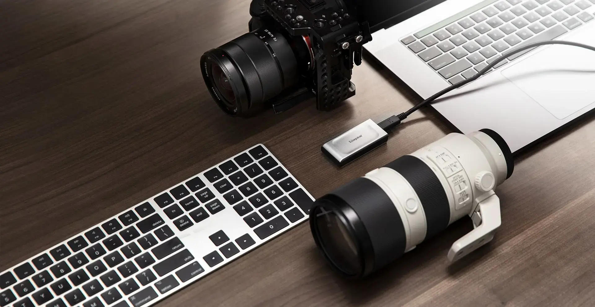 "Kingston XS2000" išorinis SSD diskas (1 TB; USB 3.2; sidabrinis; SXS2000/1000G)