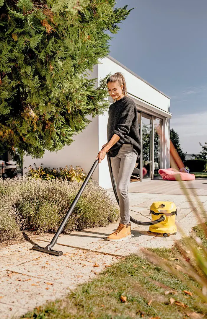 Kärcher WD 2 Plus V-12/4/18 universal bagless vacuum cleaner