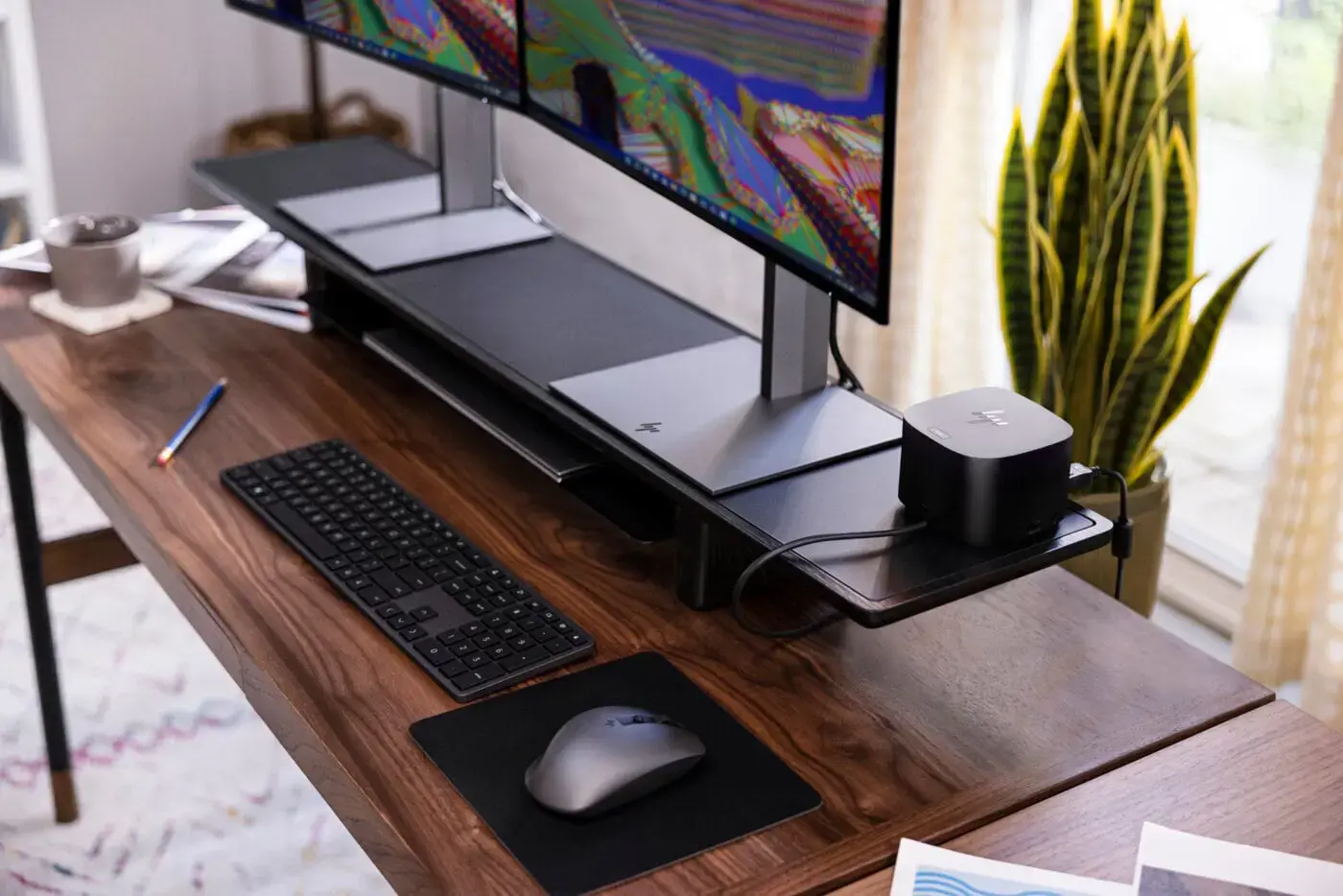 HP 975 USB + BT dviejų režimų belaidė klaviatūra - EURO