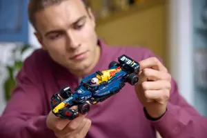 LEGO SPEED CHAMPIONS 77243 Oracle Red Bull Racing RB20 F1 Race Car