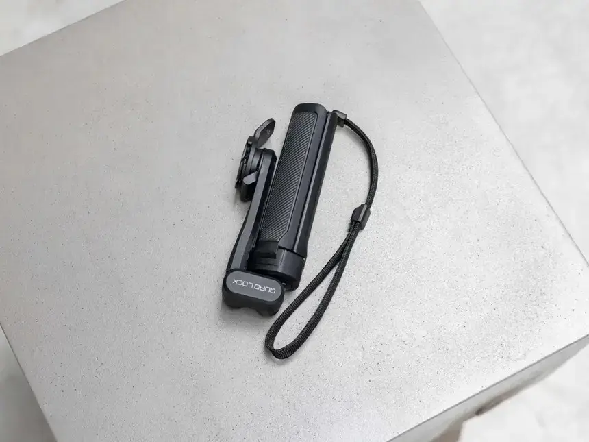 Quad Lock® Tripod / Selfie Stick Black