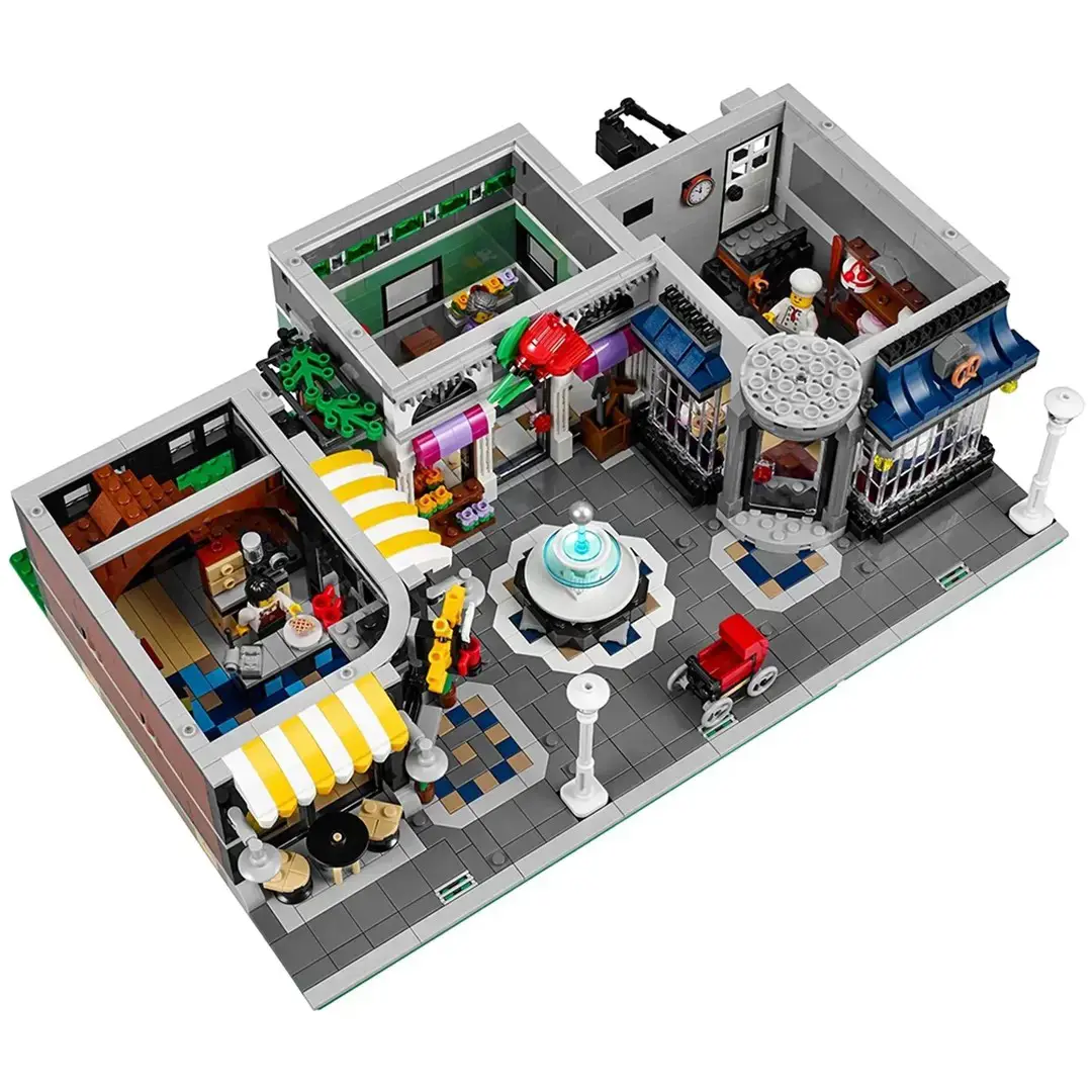 LEGO CREATOR EXPERT 10255 surinkimo aikštelė