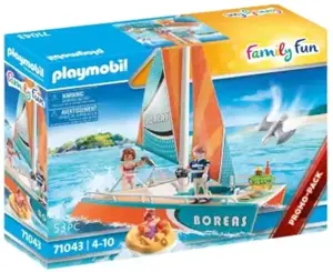 Playmobil 71043 - Family Fun Catamaran