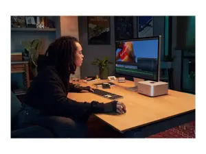 Apple | Studio Display, Standard Glass | 27 " | 5K | 16:9 | 60 Hz | 5120 x 2880 pixels | 600 cd/m² | Silver