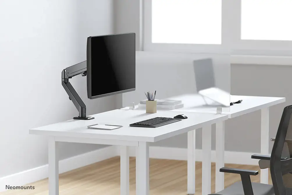 "Neomounts by Newstar" monitoriaus laikiklis ant stalo, spaustukas, 7 kg, 43,2 cm (17"), 68,6 cm (27"), 100 x 100 mm, juodas