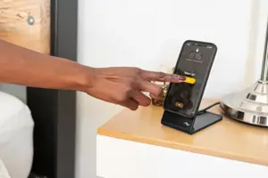 "Peak Design" mobiliojo belaidžio įkrovimo stovas